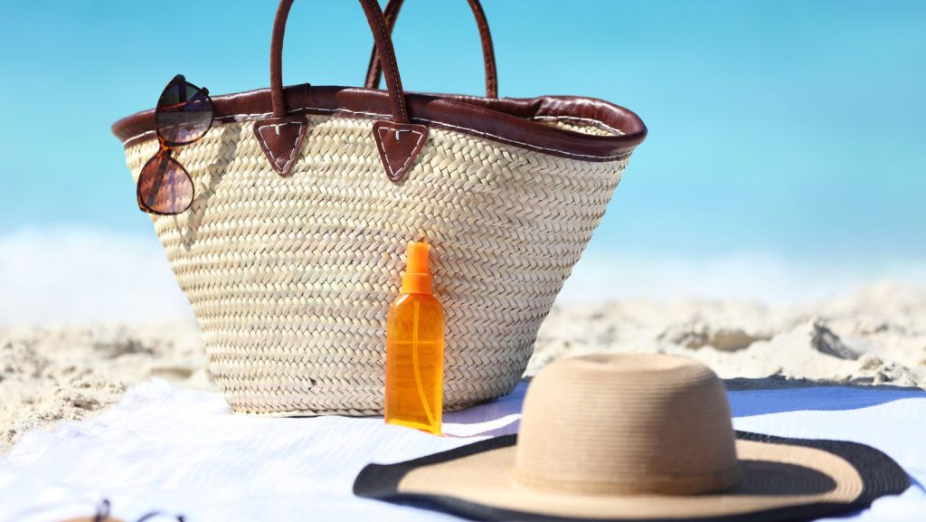 Beach-Essentials Bech Tote